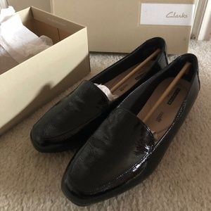 Clarks patent leather loafer size 10